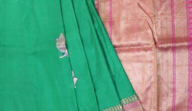 Green Meena Flower with Contrast iskutt Banarasi Saree with Blouse